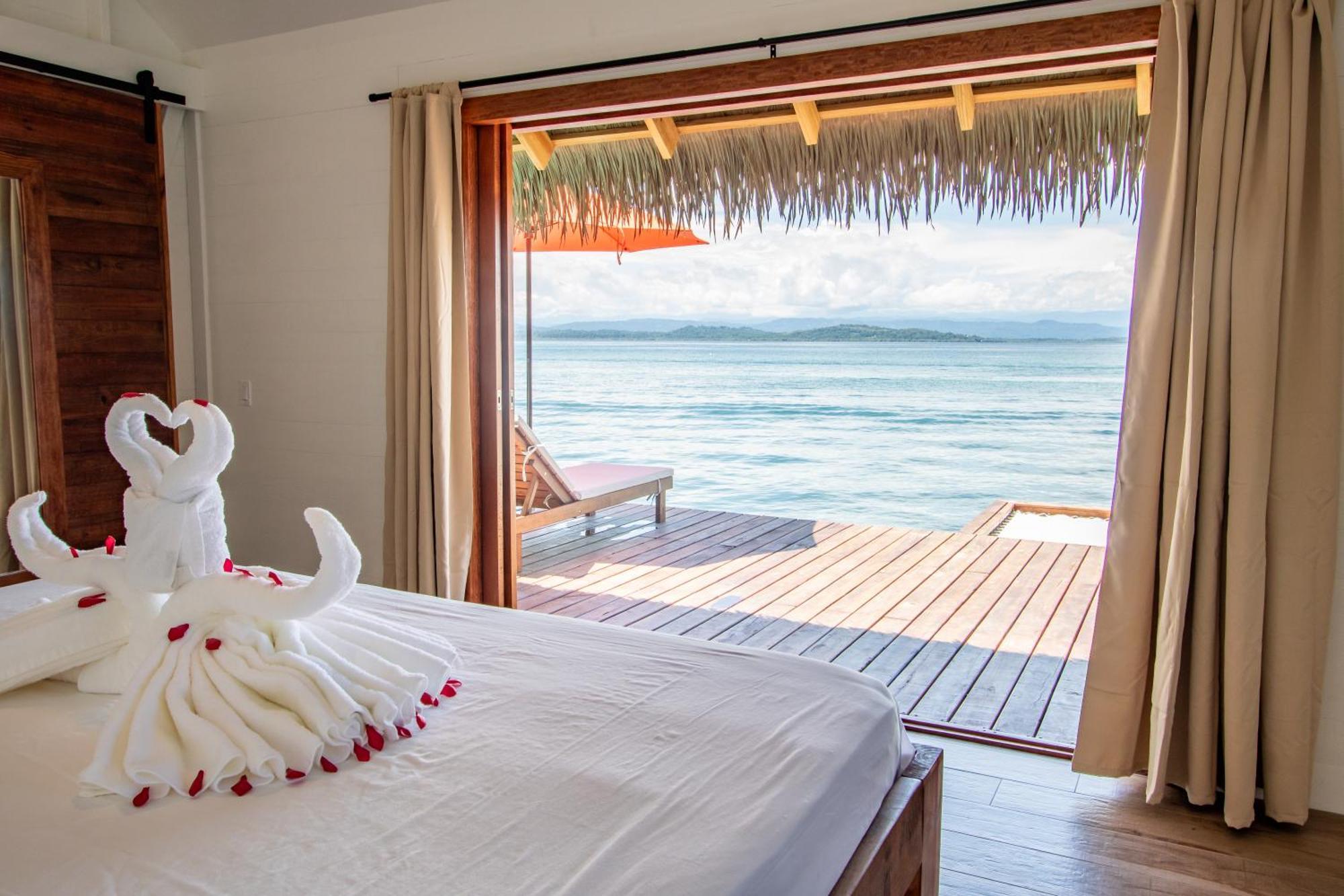 Sol Bungalows Bocas Town Bagian luar foto