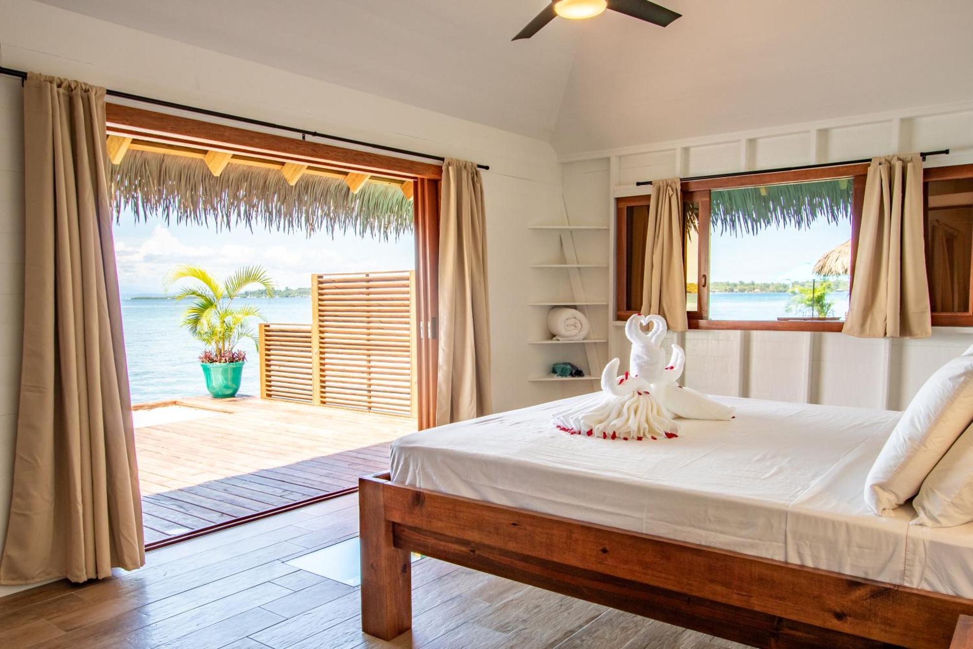 Sol Bungalows Bocas Town Bagian luar foto