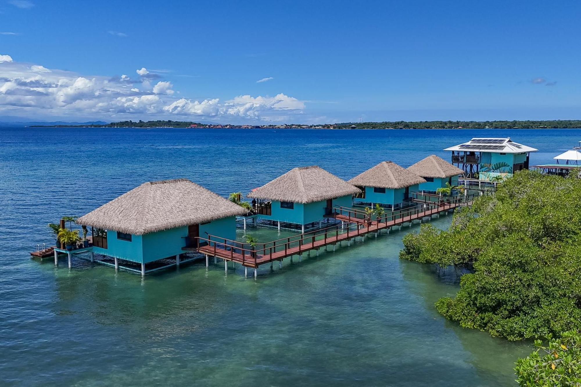 Sol Bungalows Bocas Town Bagian luar foto